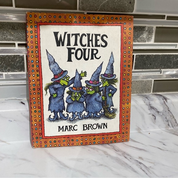 Vintage Witches Four book Marc Brown Halloween story book hardcover - Picture 1 of 8